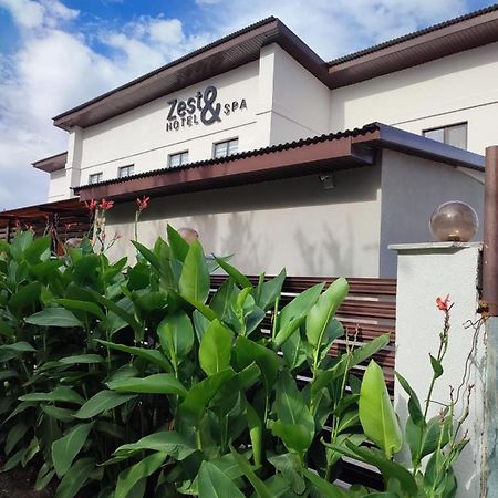 Zest Hotel & Spa Oral Exterior photo